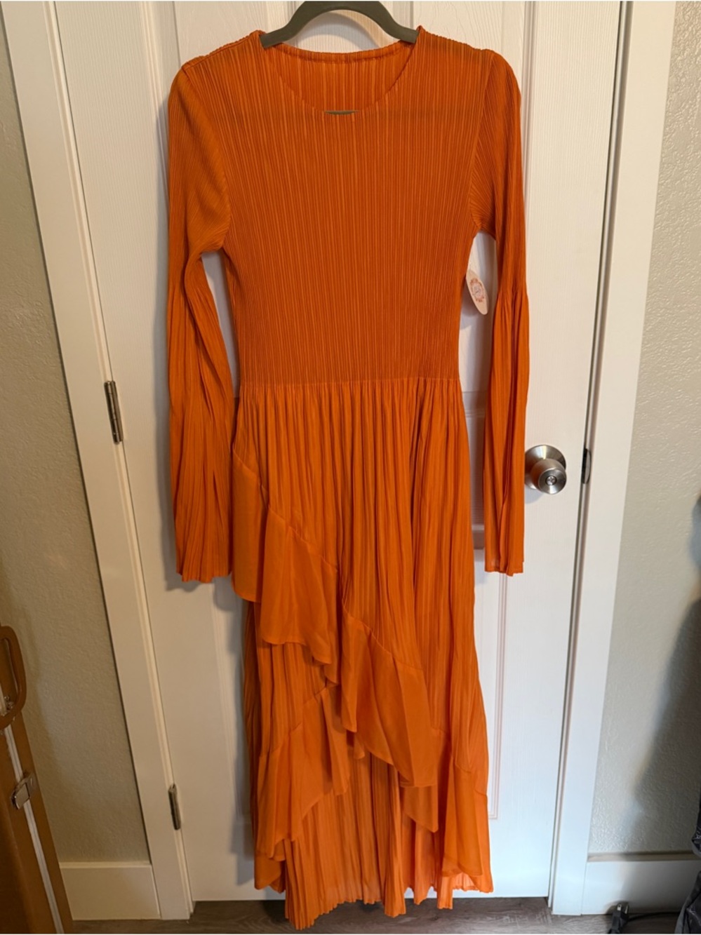 Zadie B’s Orange Pleated Midi Dress One Size Boho Ruffle Anthropologie Style NWT - Picture 3 of 8